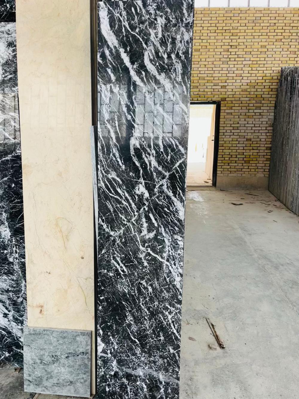 Dehbid Symphony black marble in iran
